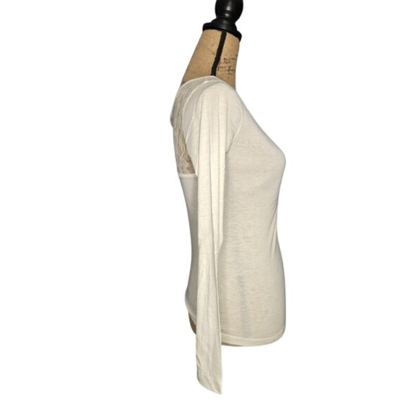 NWT Poof Women’s Cream Long Sleeve Lace Back Top Sheer Panel Keyhole Small - Picture 3 of 6